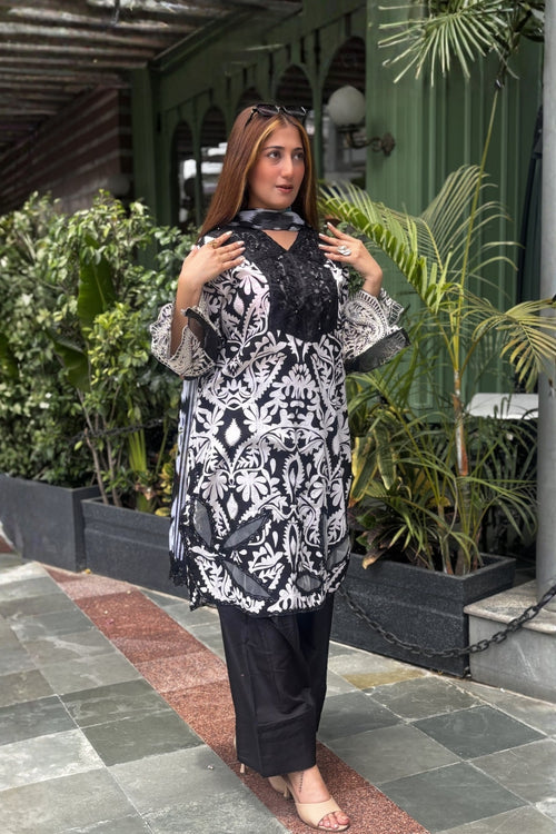 Arezia Noir Lawn Kurta with Farshi Salwar Set