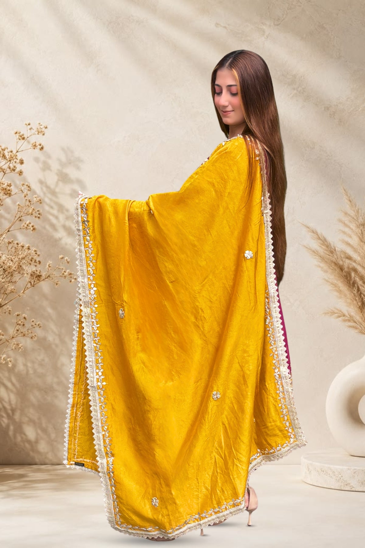 Gulnaar-e-Zafran Choga Set