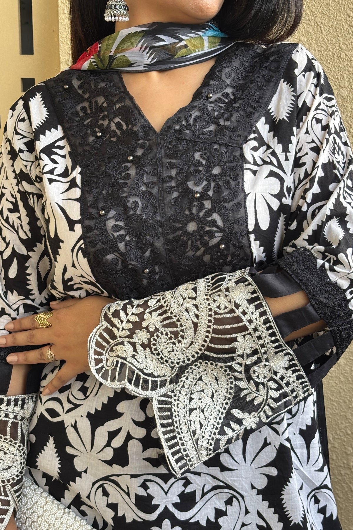 Arezia Noir Lawn Kurta with Farshi Salwar Set