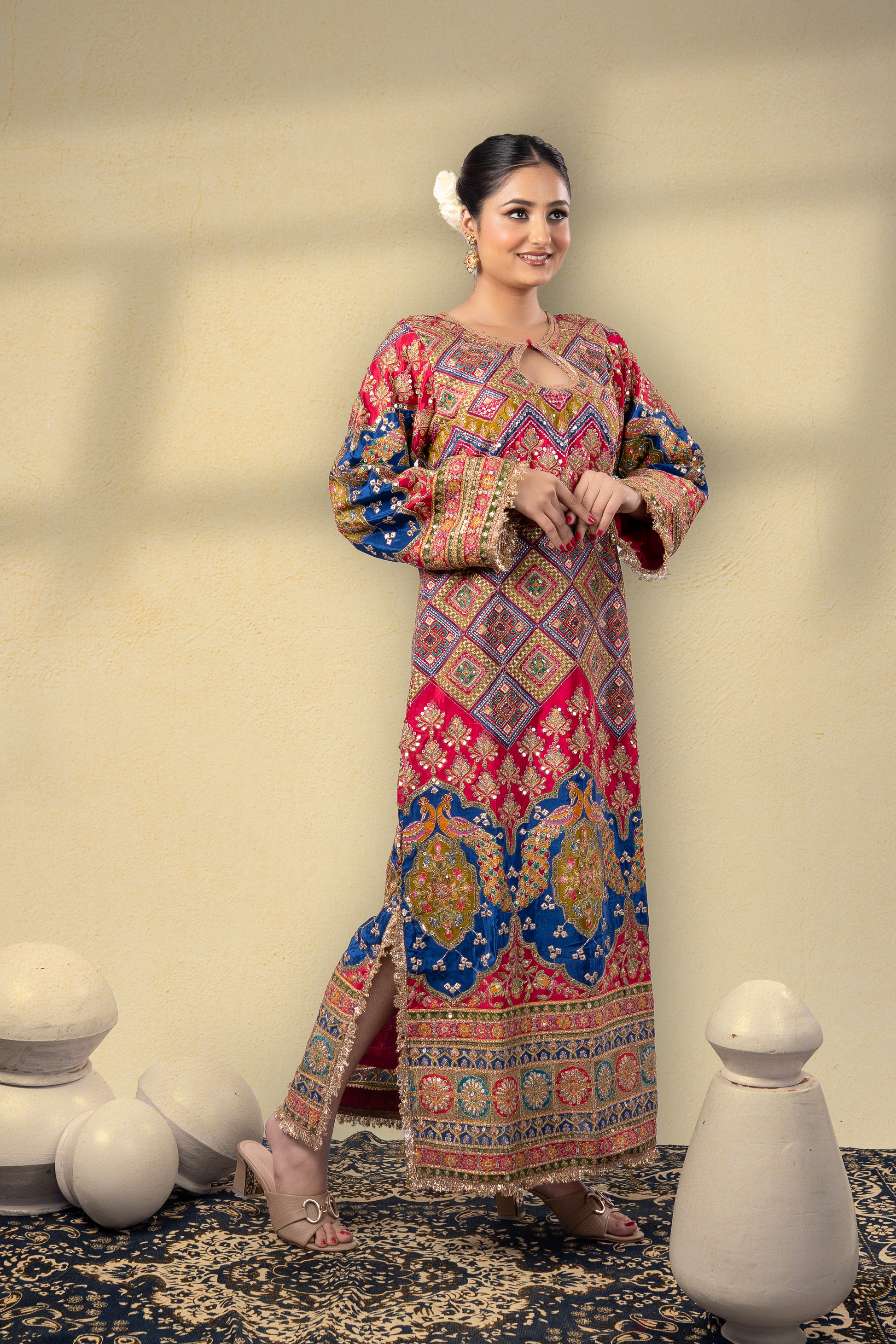 Gulabi Aura Position Printed Embroidered Kaftan