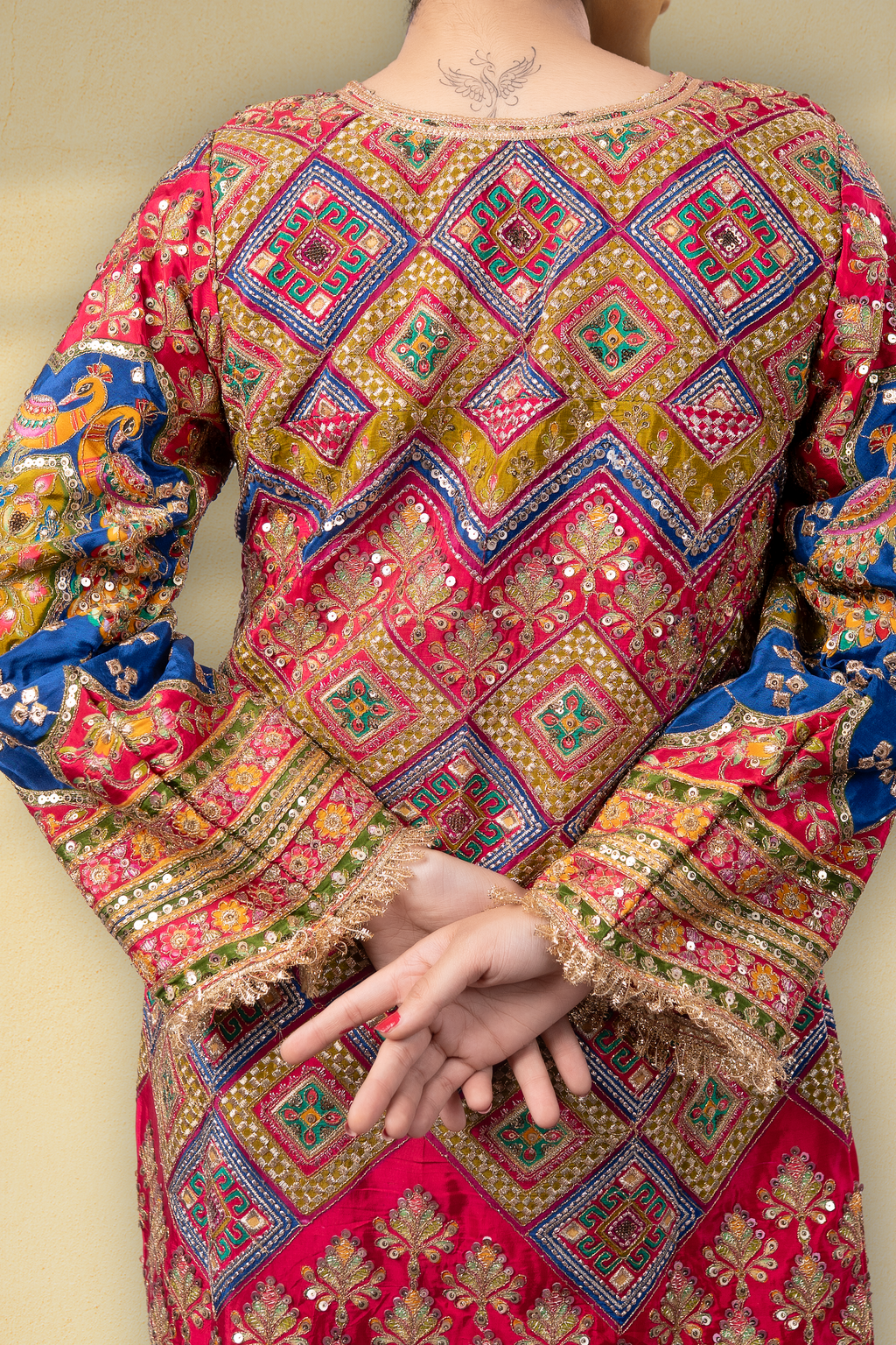 Gulabi Aura Position Printed Embroidered Kaftan