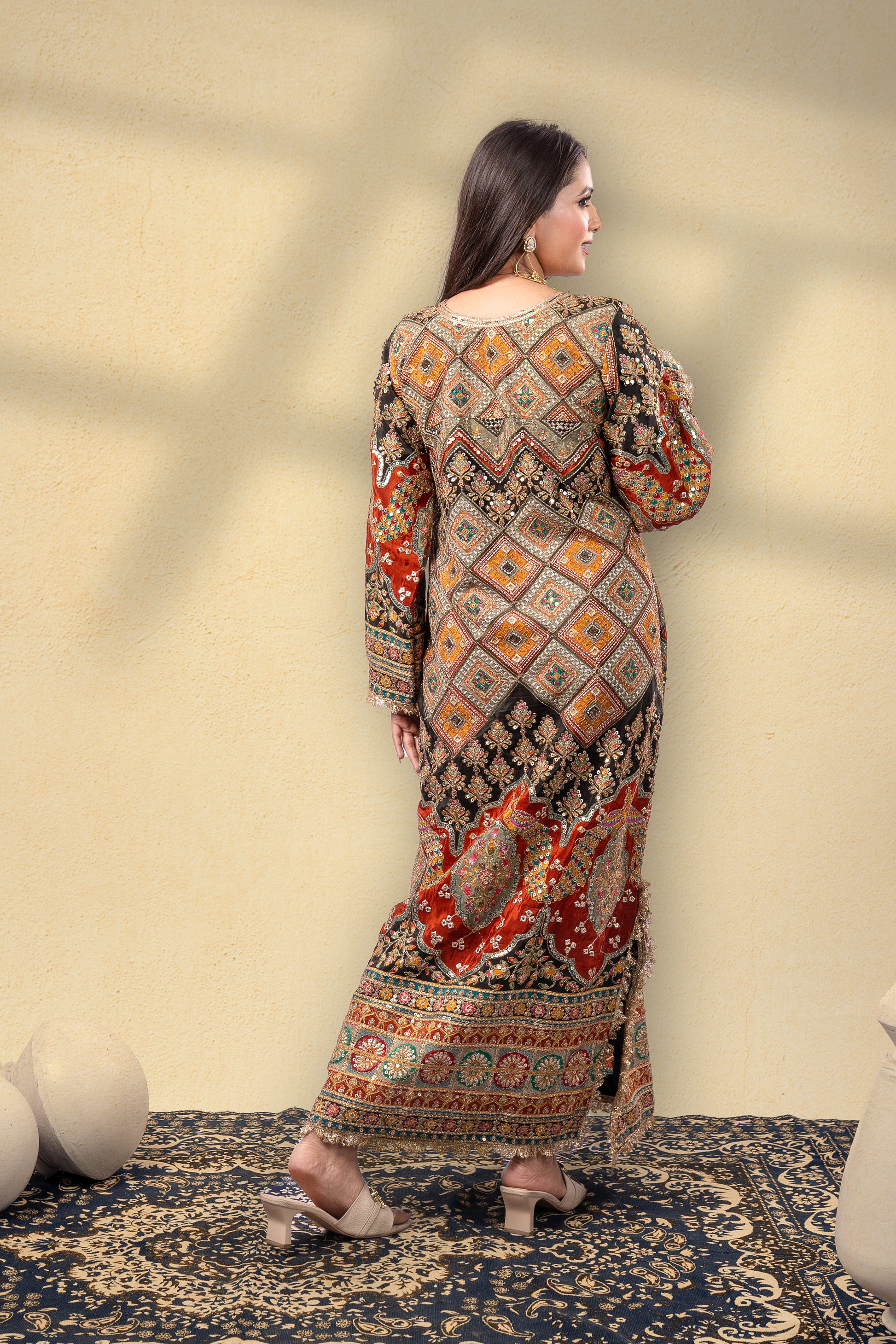 Noor-E-Siyah Position Printed Embroidered Kaftan