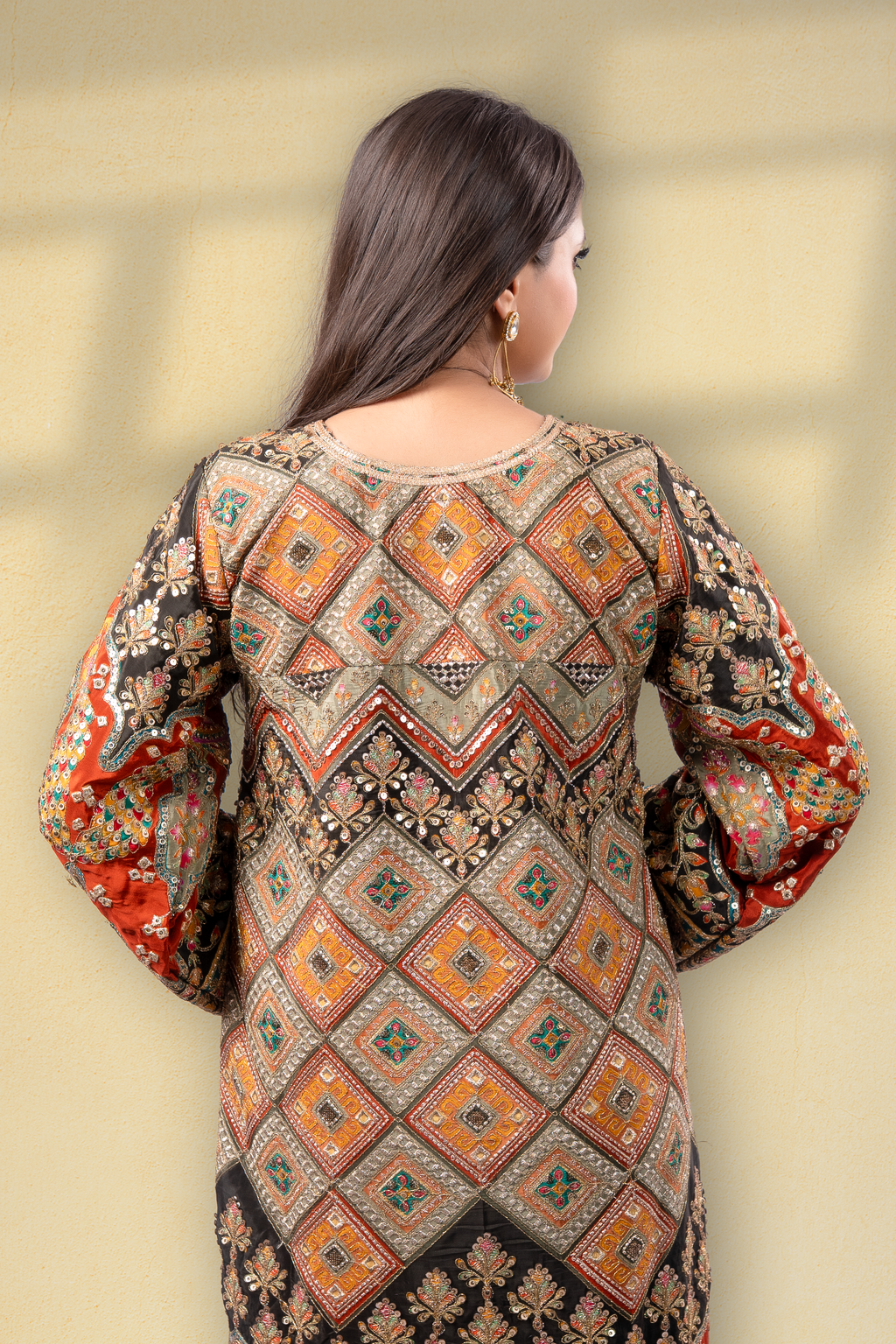 Noor-E-Siyah Position Printed Embroidered Kaftan