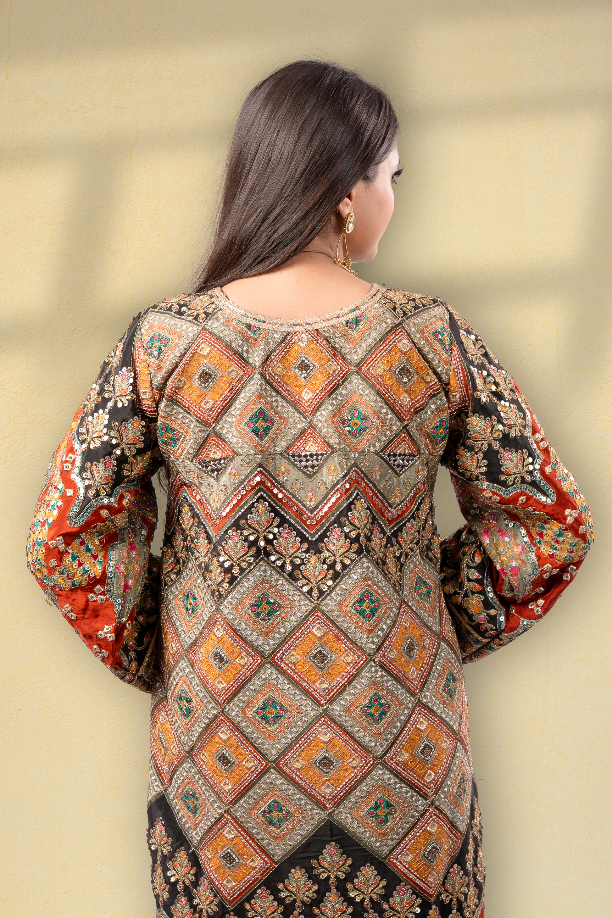 Noor-E-Siyah Position Printed Embroidered Kaftan