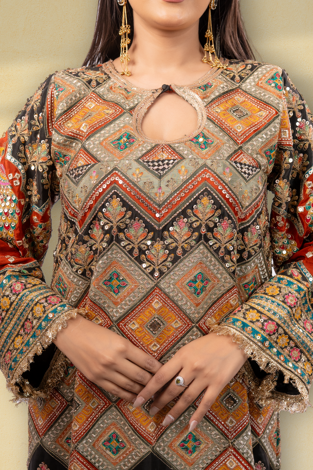 Noor-E-Siyah Position Printed Embroidered Kaftan