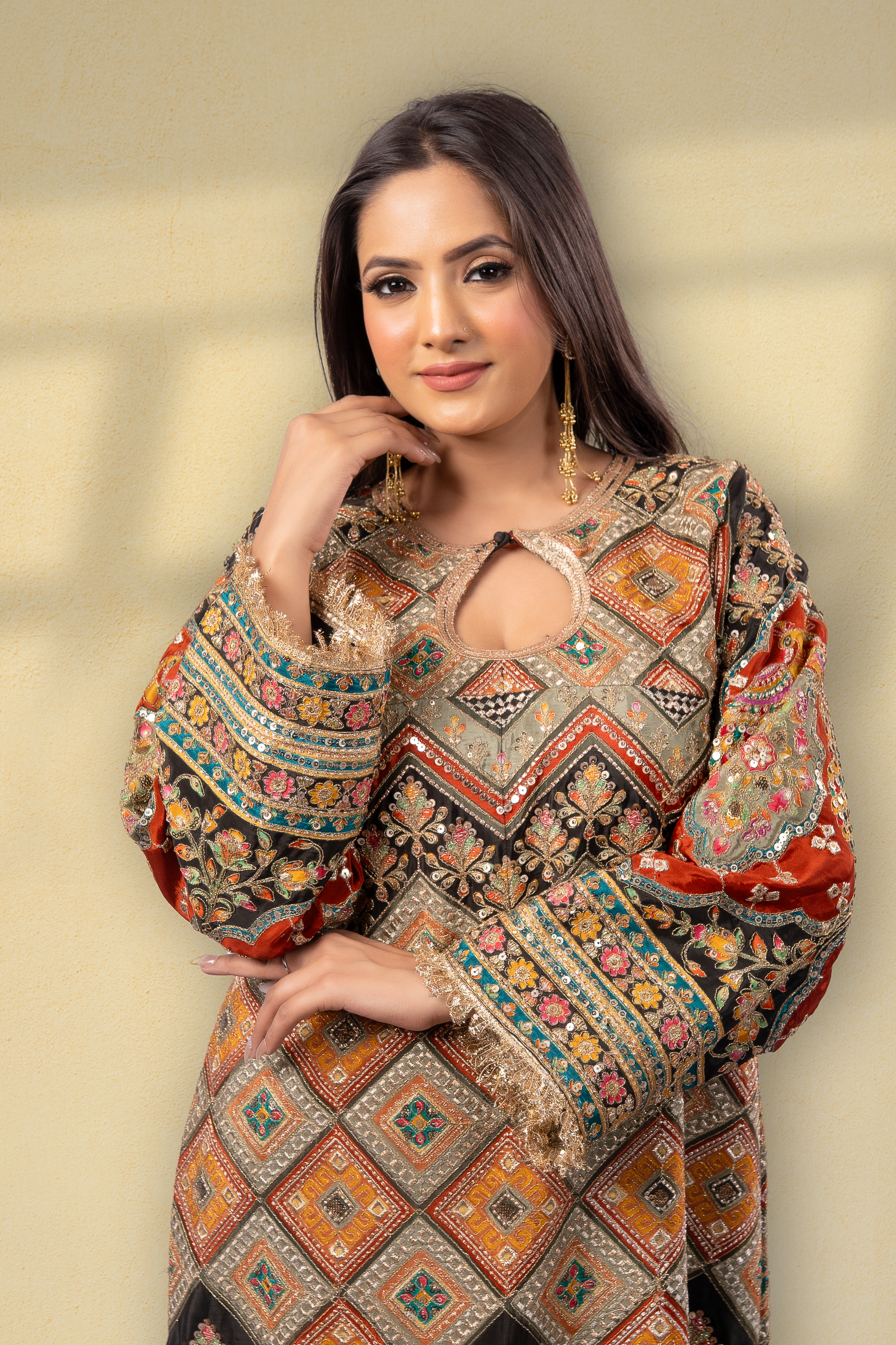 Noor-E-Siyah Position Printed Embroidered Kaftan