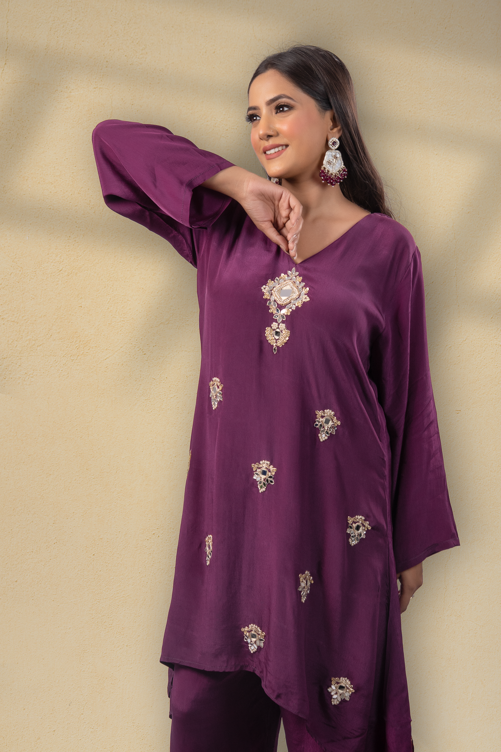 Zyra Plum Embroidered Kaftan Set