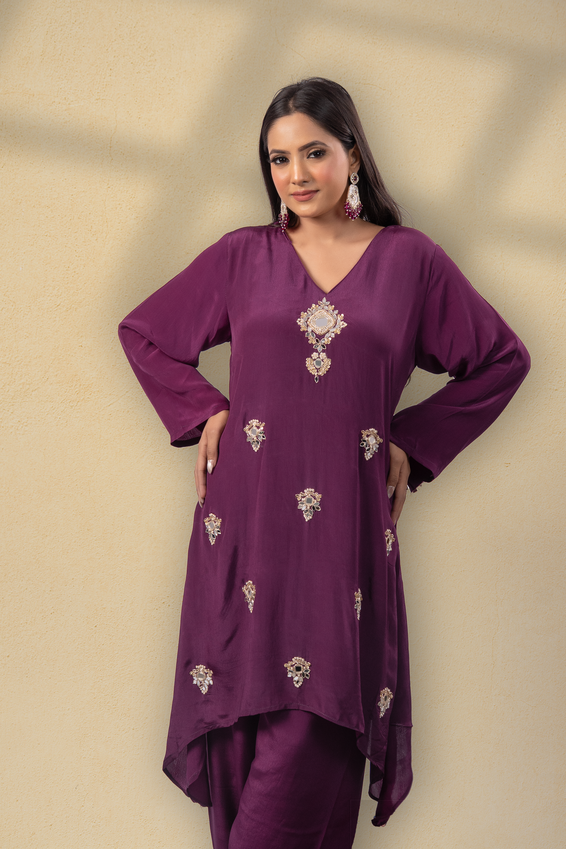 Zyra Plum Embroidered Kaftan Set