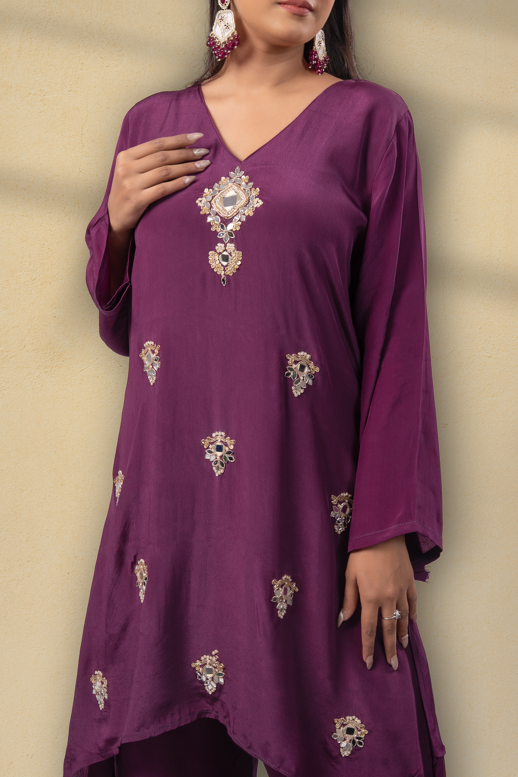 Zyra Plum Embroidered Kaftan Set