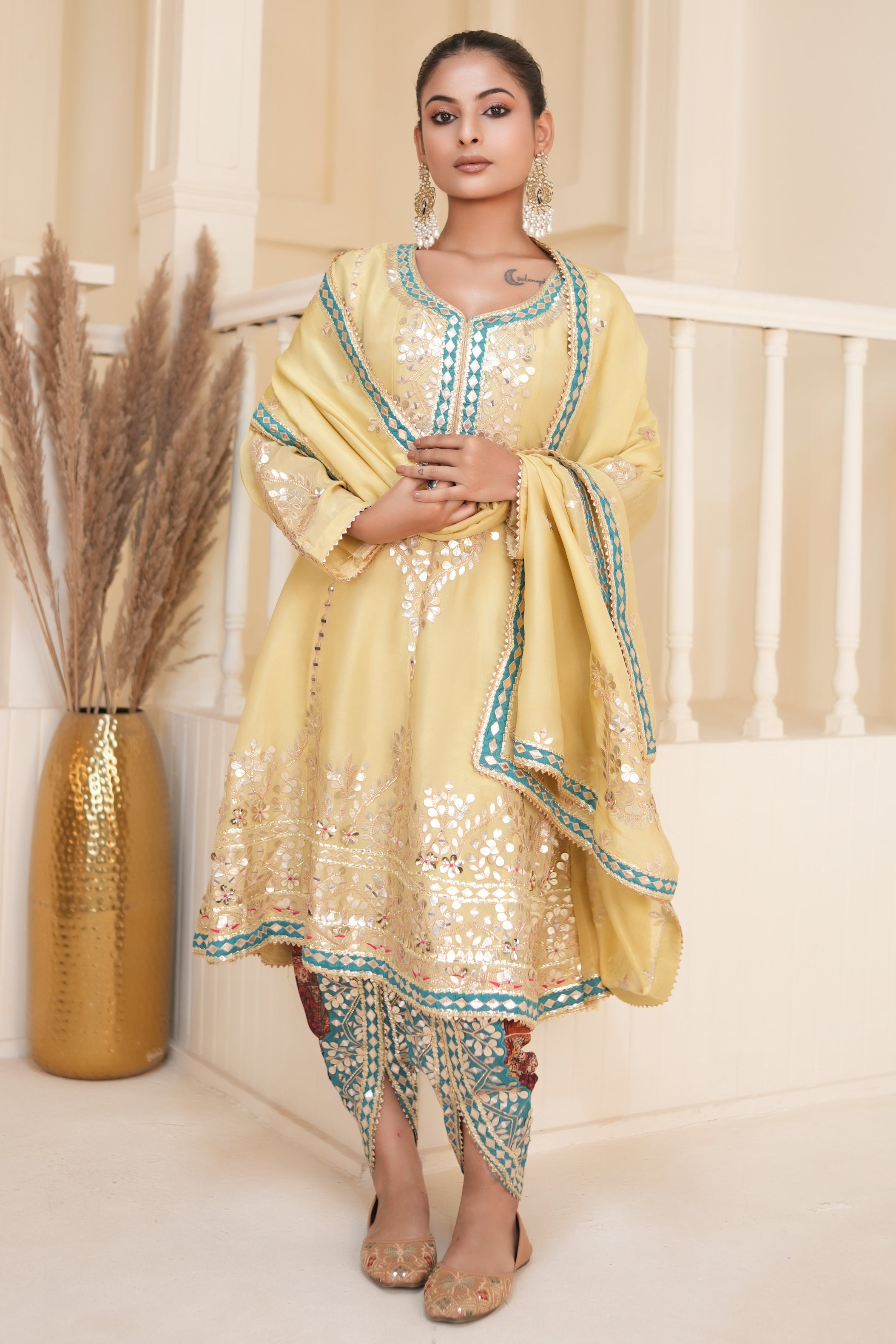 Noor-e-Afroz Choga Set