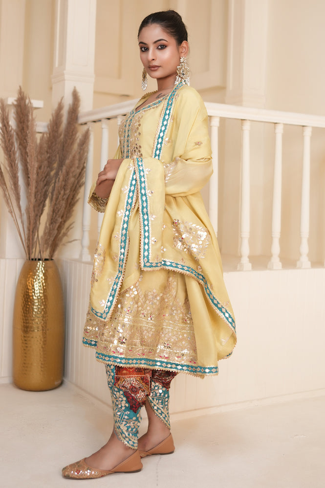 Noor-e-Afroz Choga Set