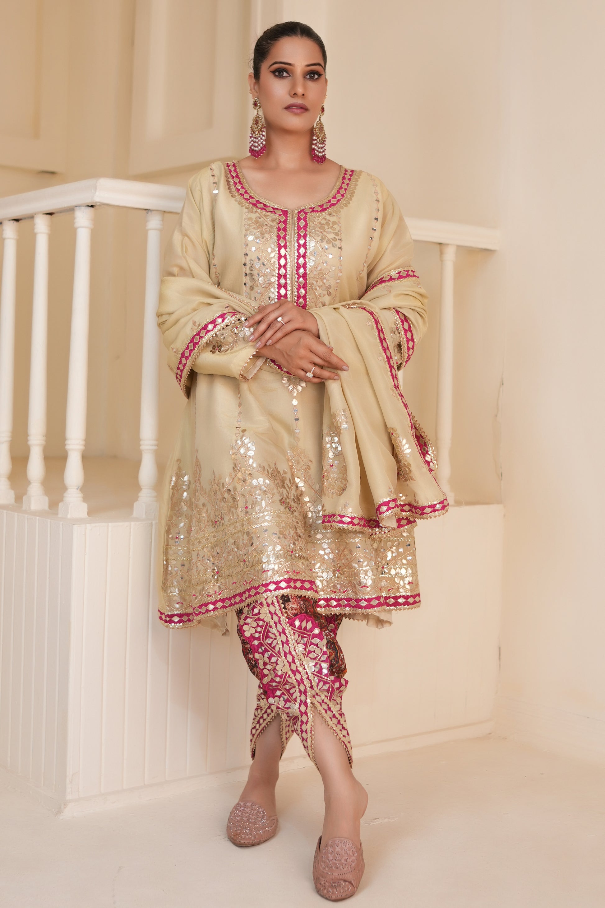 Gulzaar-e-Ishq Choga Set