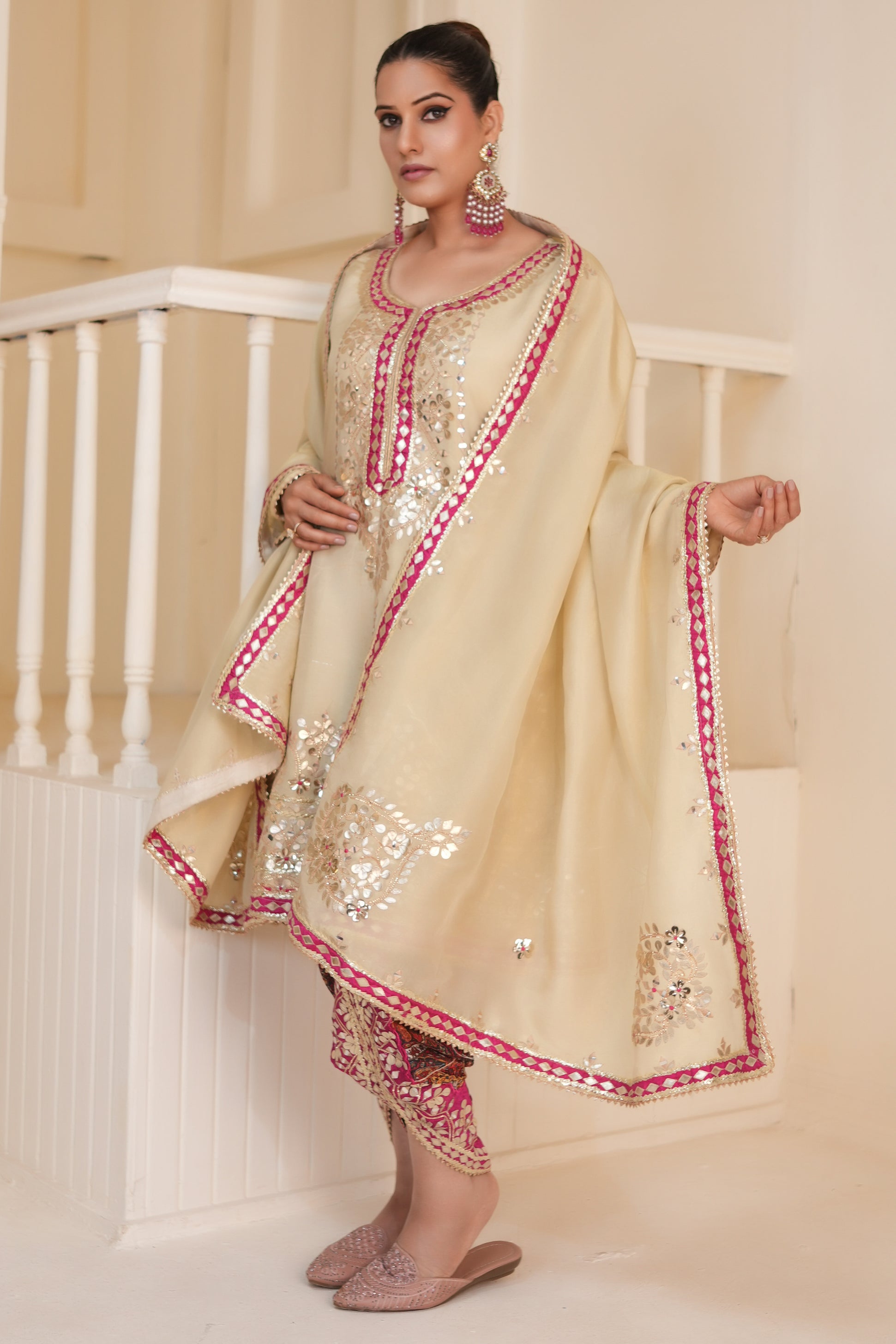 Gulzaar-e-Ishq Choga Set
