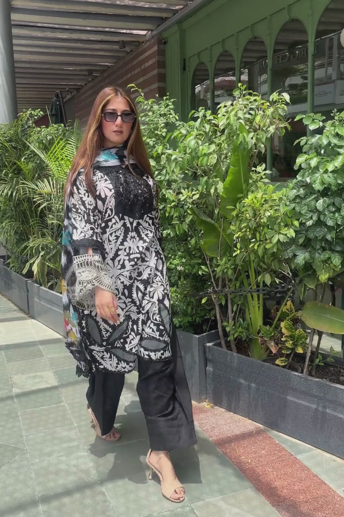 Arezia Noir Lawn Kurta with Farshi Salwar Set